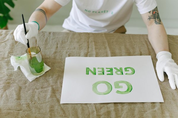 Dernières nouveautés en mode et beauté : actualités et innovations étonnantes